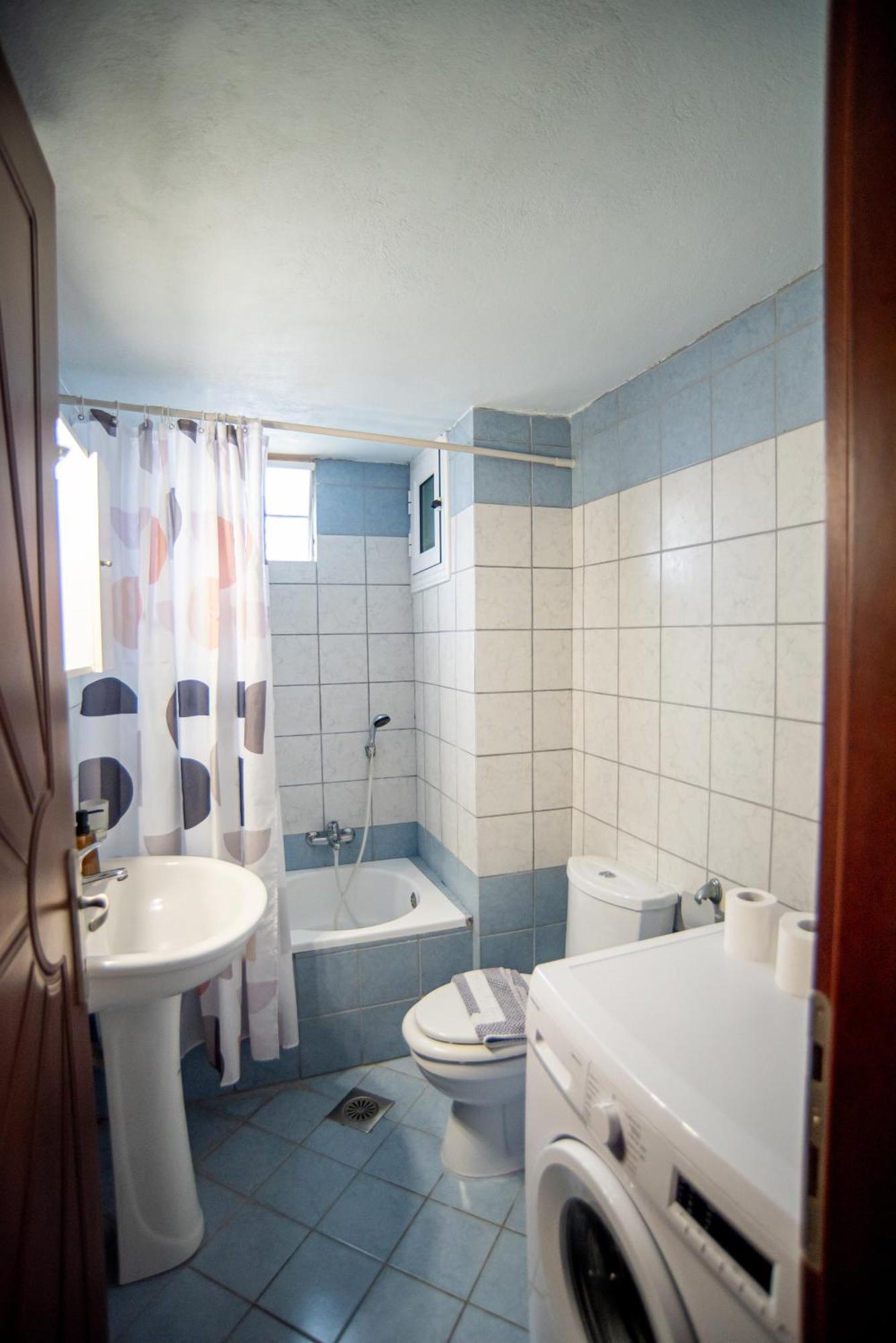 Theros Apartment เปรเวซา ภายนอก รูปภาพ